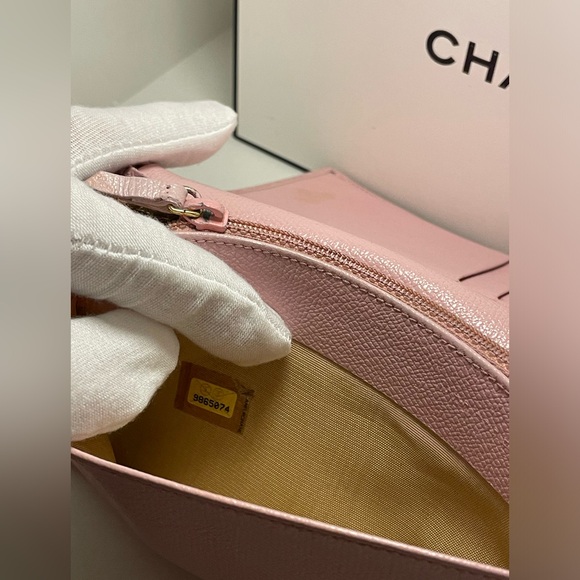 Chanel large flap wallet with chain - Picture 17 of 17